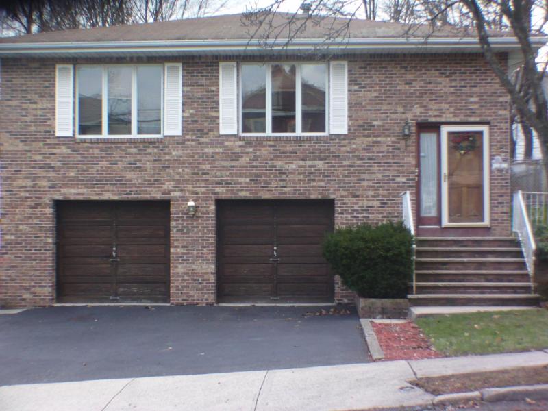 Moscara Realtors - Nutley, NJ