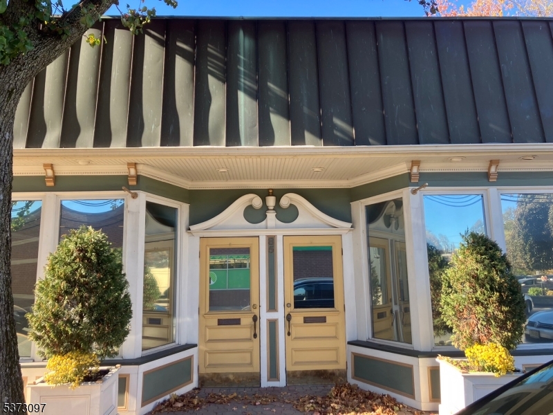 Commercial rental in Nutley listed for $2,000
